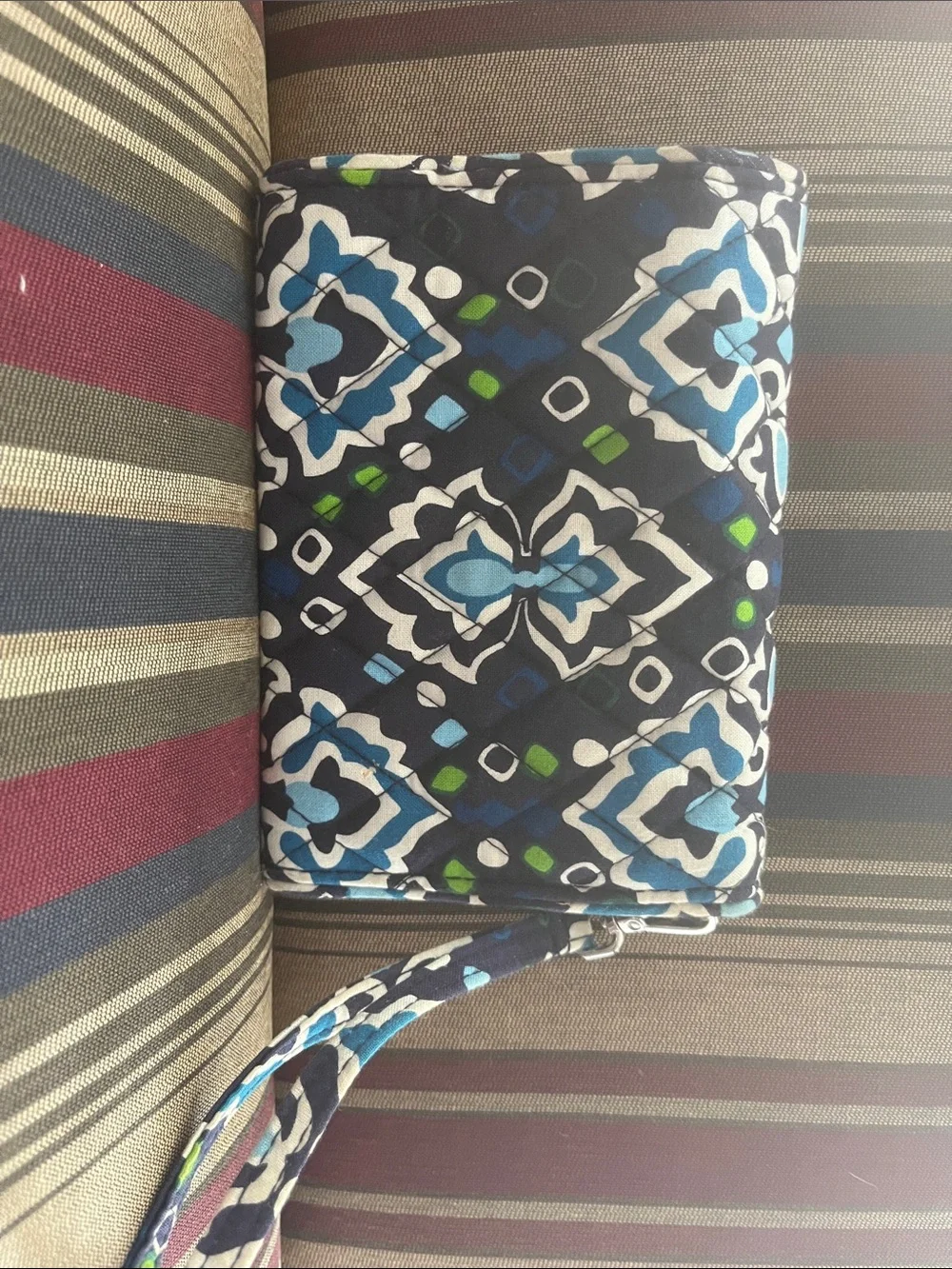 Vera Bradley Navy Blue Green Quilted Turn-Lock Wristlet